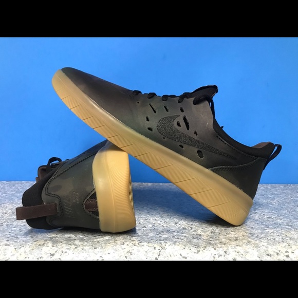 Nike SB Nyjah Free Dark Camo Gum Skate Shoes - Picture 2 of 6